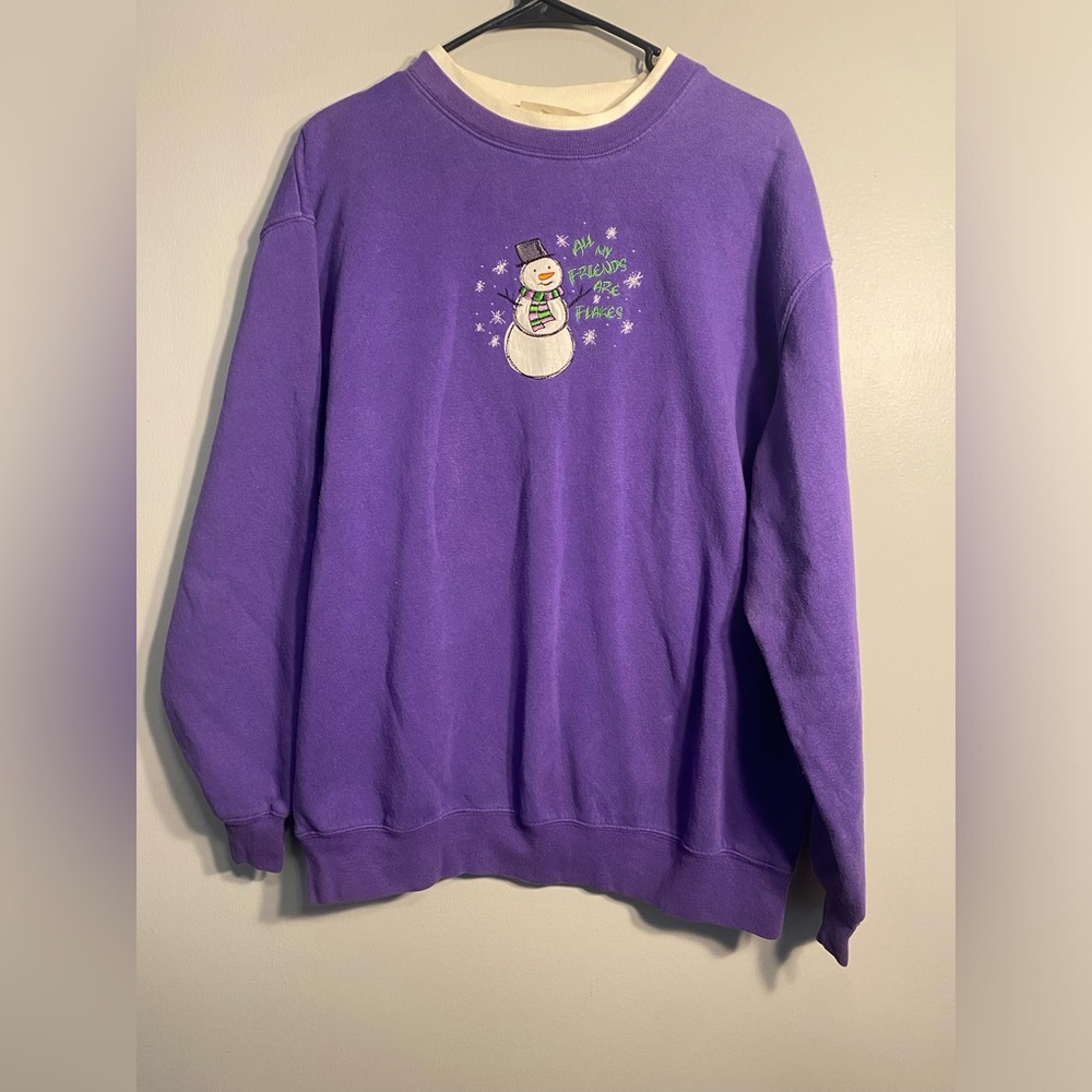 Item 28 Purple Snowman Graphic Women's Sweatshirt